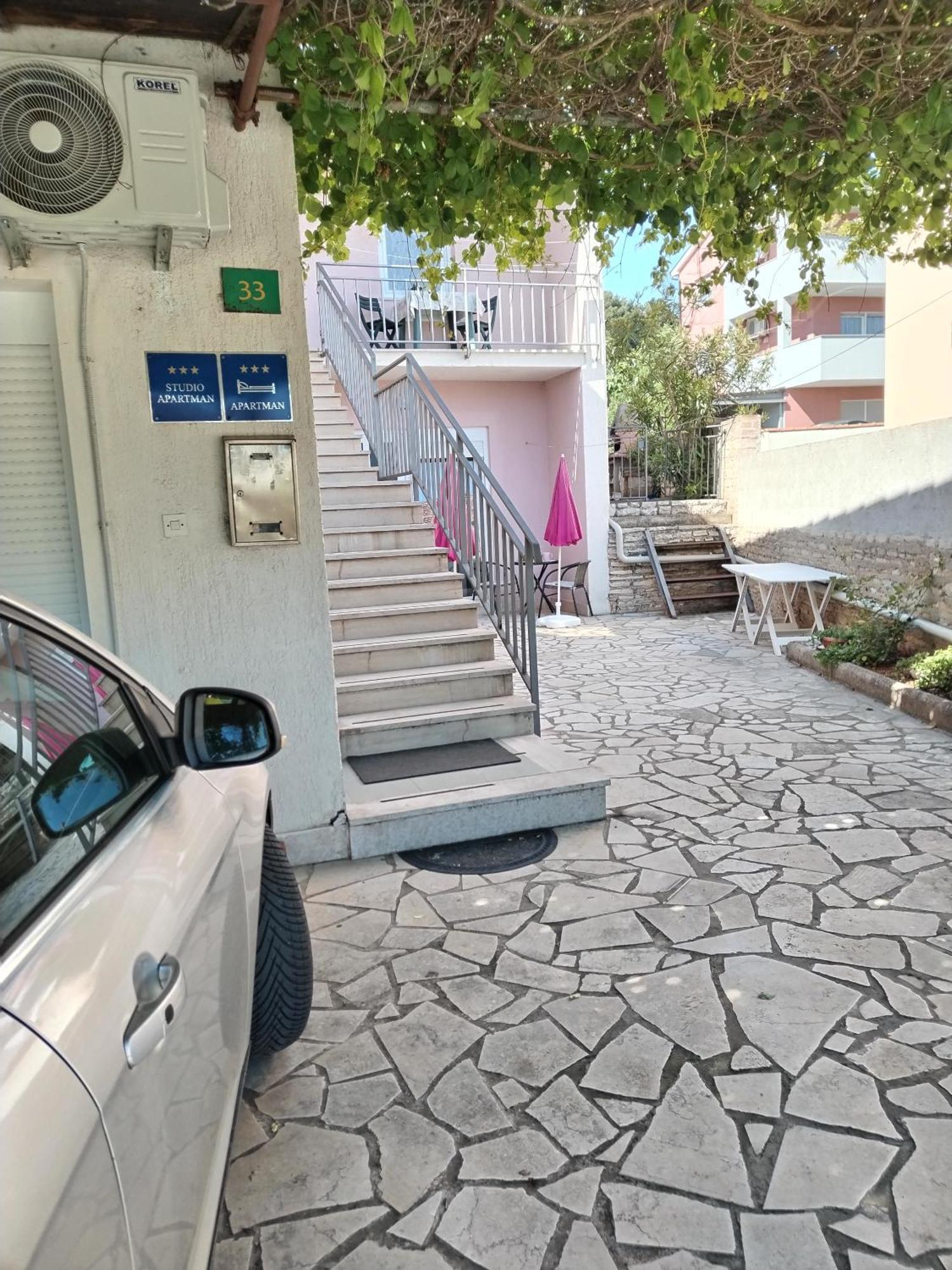 Apartments Mirijana Pula Habitación foto